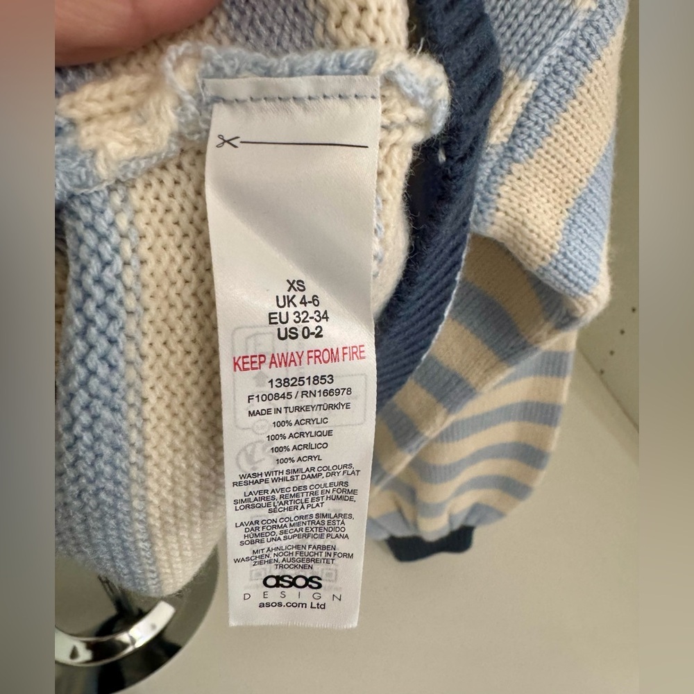 ASOS Design Knitted Sweater in Blue and Cream Stripe Balloon-Sleeve NWOT Size:XS - Picture 8 of 9